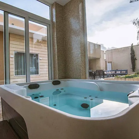 Villa Ta Benna Ghajnsielem